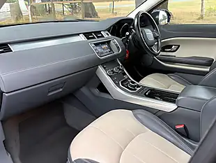 Used 2018 Land Rover Range Rover Evoque Se Tech Black - Interior and Exterior details 14
