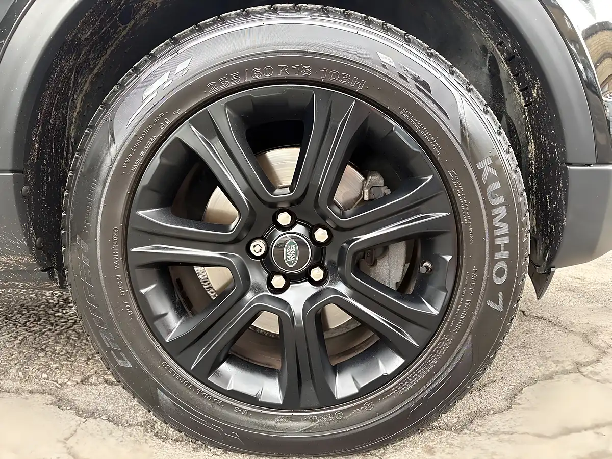 Used 2018 Land Rover Range Rover Evoque Se Tech Black - Interior and Exterior details 20