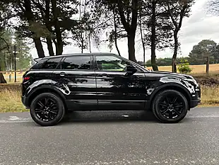 Used 2018 Land Rover Range Rover Evoque Se Tech Black - Interior and Exterior details 4