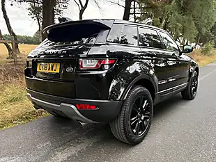 Used 2018 Land Rover Range Rover Evoque Se Tech Black - Interior and Exterior details 7
