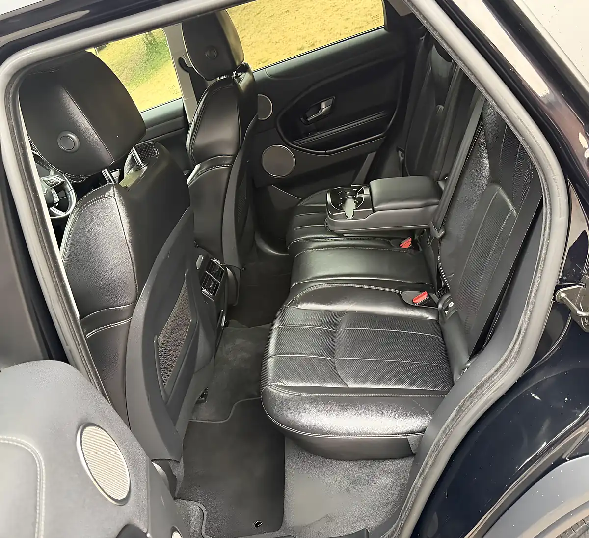 Used 2018 Land Rover Range Rover Evoque Se Tech Black - Interior and Exterior details 16