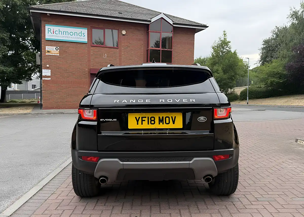 Used 2018 Land Rover Range Rover Evoque Se Tech Black - Interior and Exterior details 4
