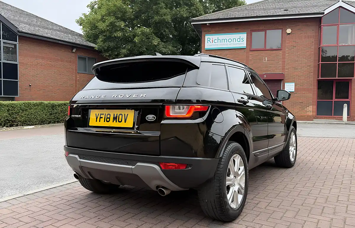 Used 2018 Land Rover Range Rover Evoque Se Tech Black - Interior and Exterior details 8