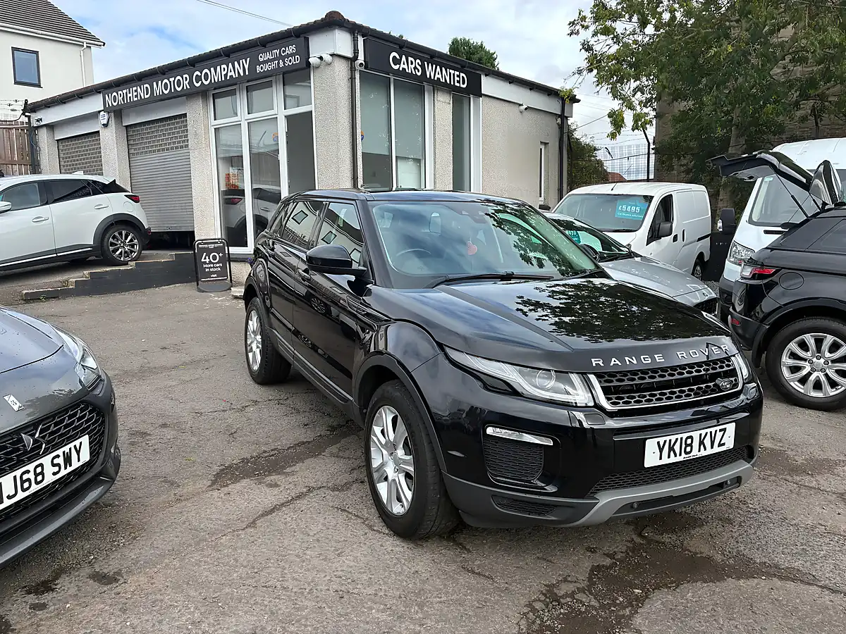 Used 2018 Land Rover Range Rover Evoque Se Tech Black - Front View