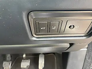 Used 2018 Land Rover Range Rover Evoque Se Tech Black - Interior and Exterior details 14