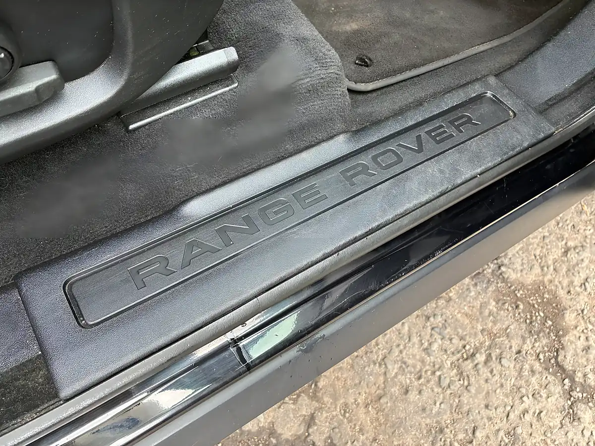 Used 2018 Land Rover Range Rover Evoque Se Tech Black - Interior and Exterior details 20