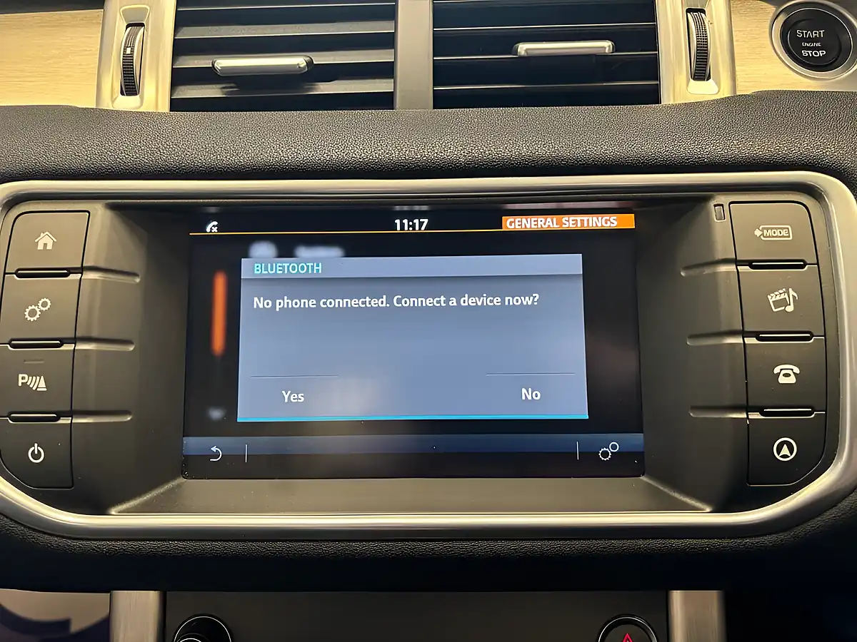 Used 2018 Land Rover Range Rover Evoque Se Tech Grey - Interior and Exterior details 14