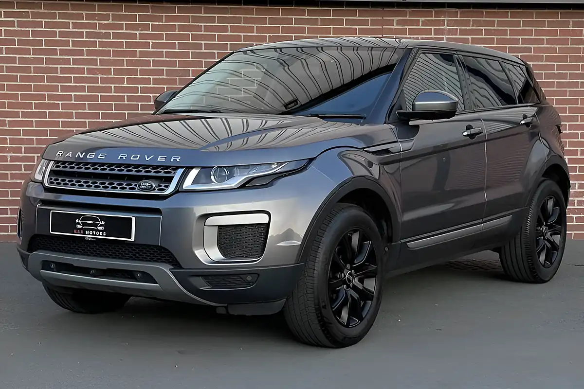 Used 2018 Land Rover Range Rover Evoque Se Tech Grey - Interior and Exterior details 11