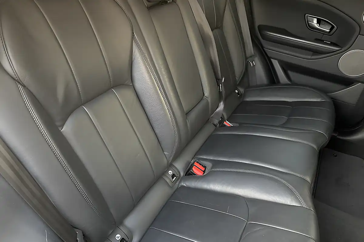 Used 2018 Land Rover Range Rover Evoque Se Tech Grey - Interior and Exterior details 17