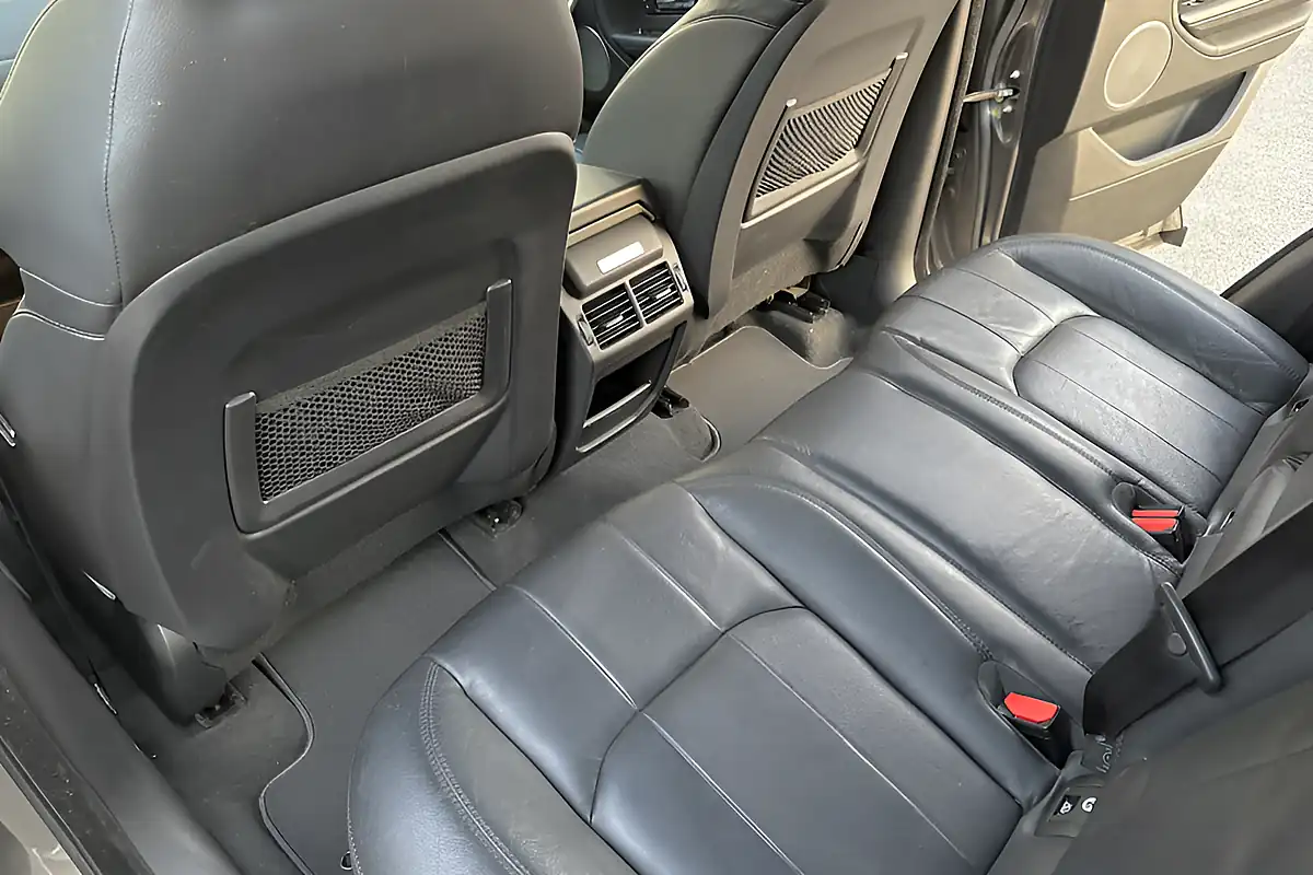 Used 2018 Land Rover Range Rover Evoque Se Tech Grey - Interior and Exterior details 18