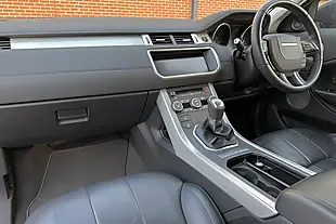 Used 2018 Land Rover Range Rover Evoque Se Tech Grey - Interior and Exterior details 5