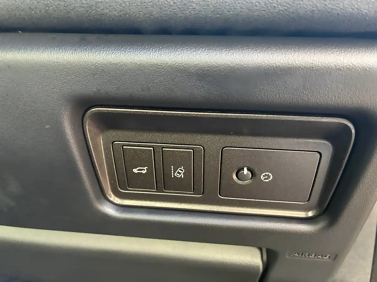 Used 2018 Land Rover Range Rover Evoque Se Tech Grey - Interior and Exterior details 12