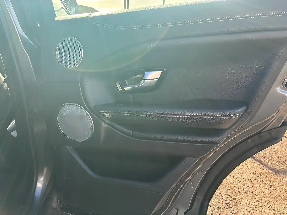 Used 2018 Land Rover Range Rover Evoque Se Tech Grey - Interior and Exterior details 16