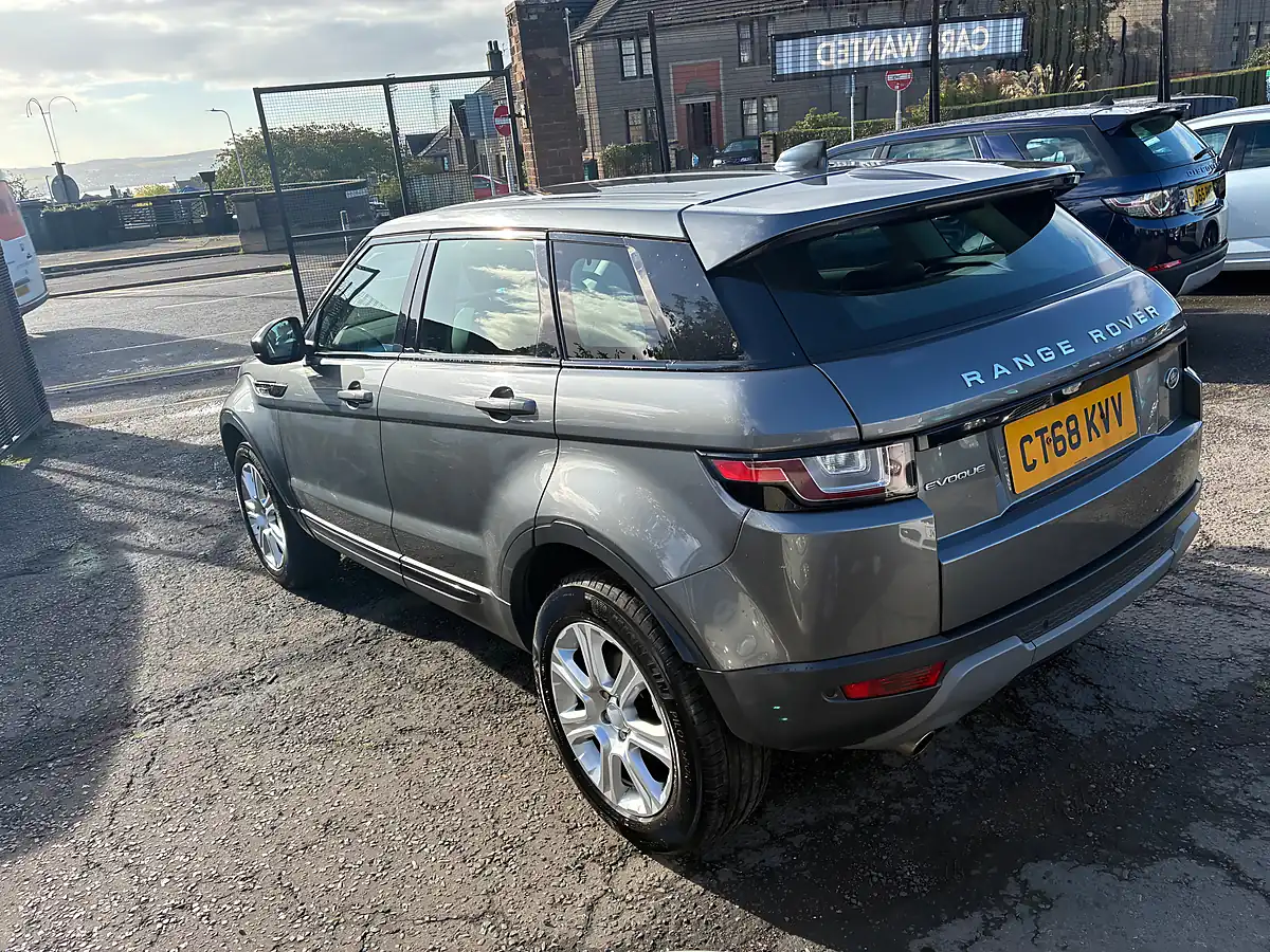 Used 2018 Land Rover Range Rover Evoque Se Tech Grey - Interior and Exterior details 5