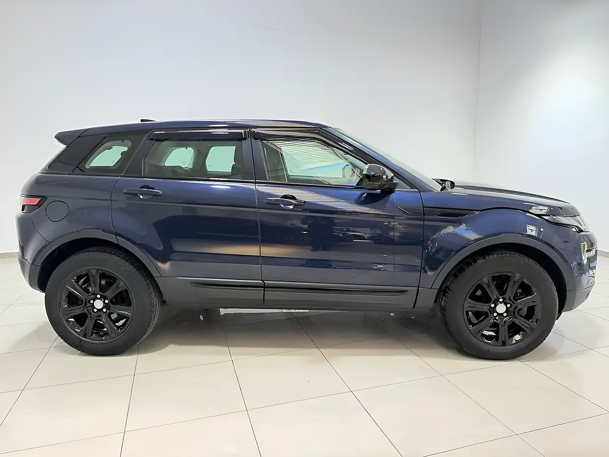 Used 2018 Land Rover Range Rover Evoque Se Tech Loire Blue - Interior and Exterior details 10