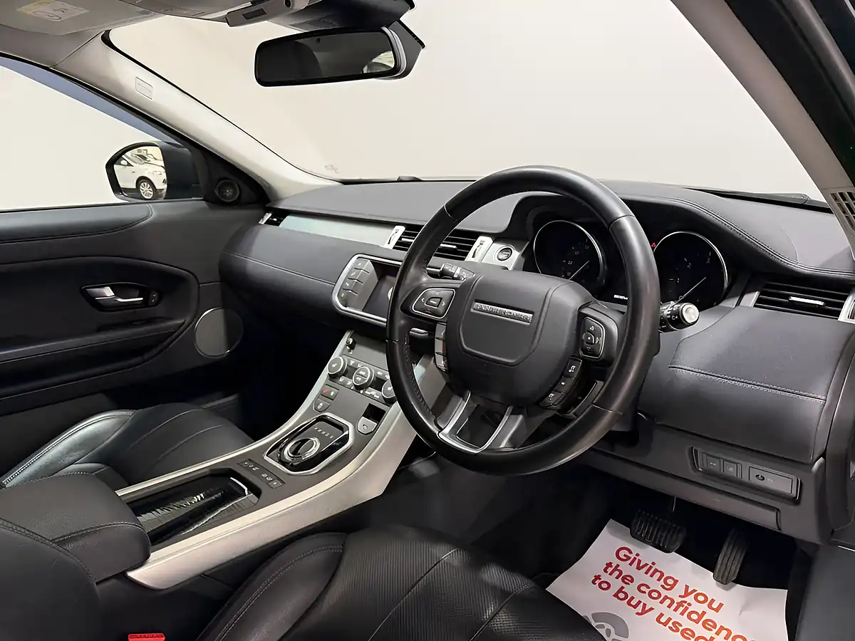 Used 2018 Land Rover Range Rover Evoque Se Tech Loire Blue - Interior and Exterior details 12