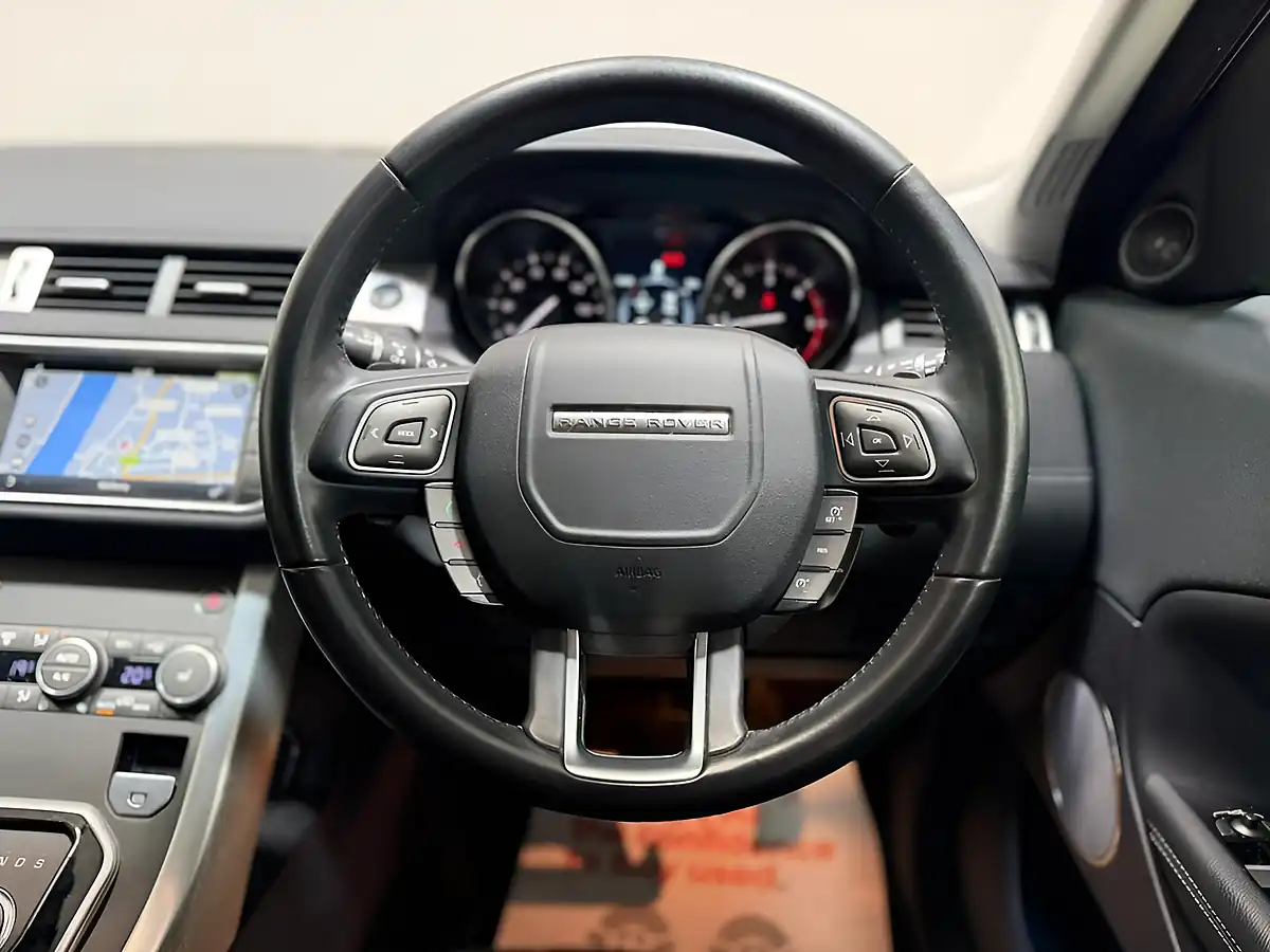Used 2018 Land Rover Range Rover Evoque Se Tech Loire Blue - Interior and Exterior details 17