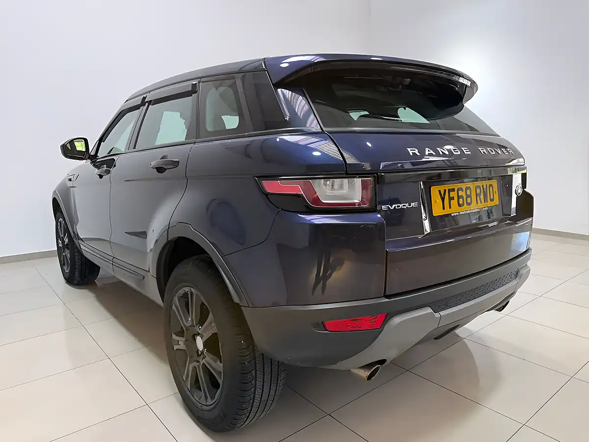 Used 2018 Land Rover Range Rover Evoque Se Tech Loire Blue - Interior and Exterior details 7