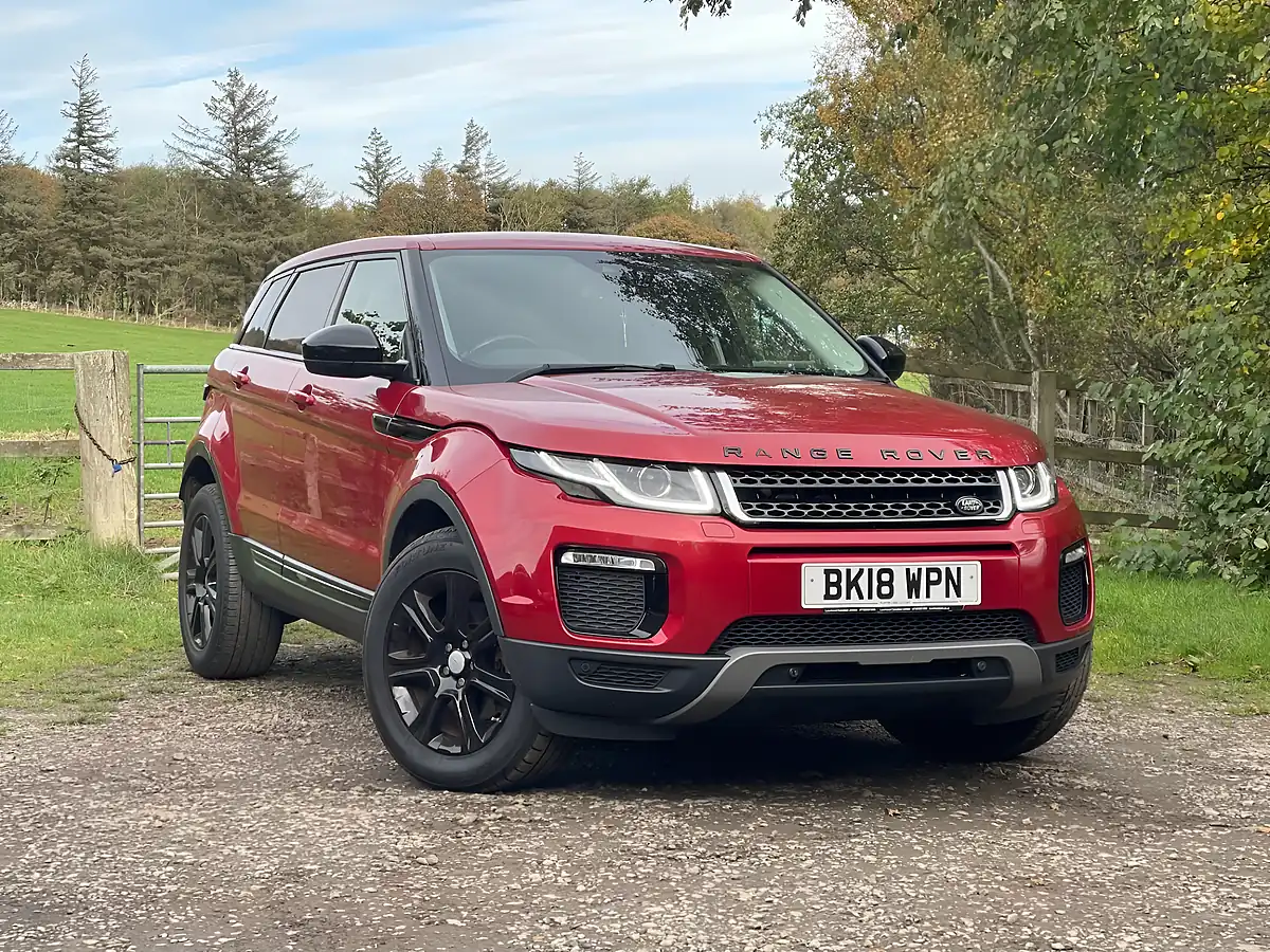 Used 2018 Land Rover Range Rover Evoque Se Tech Red - Front View