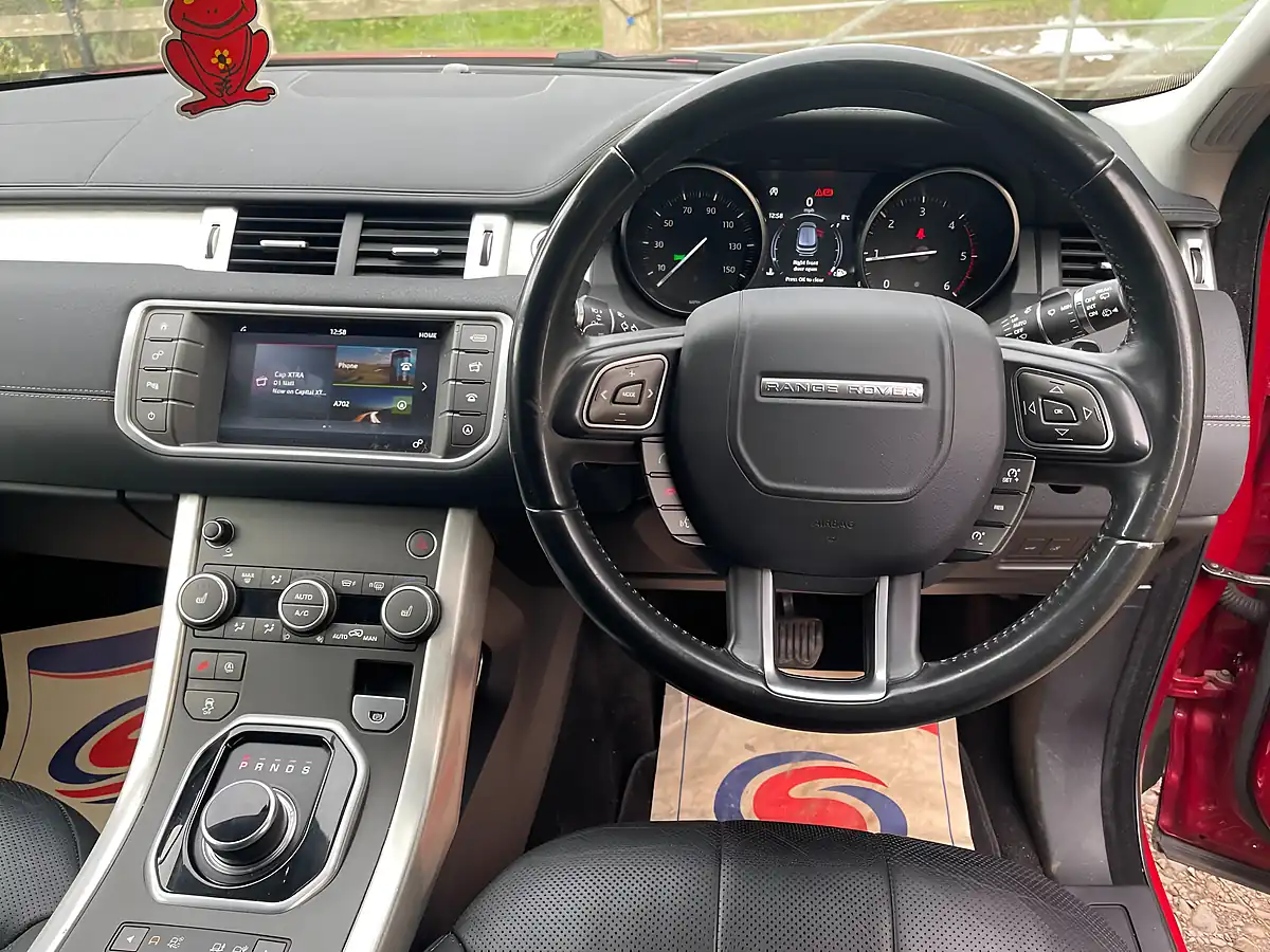 Used 2018 Land Rover Range Rover Evoque Se Tech Red - Interior and Exterior details 11