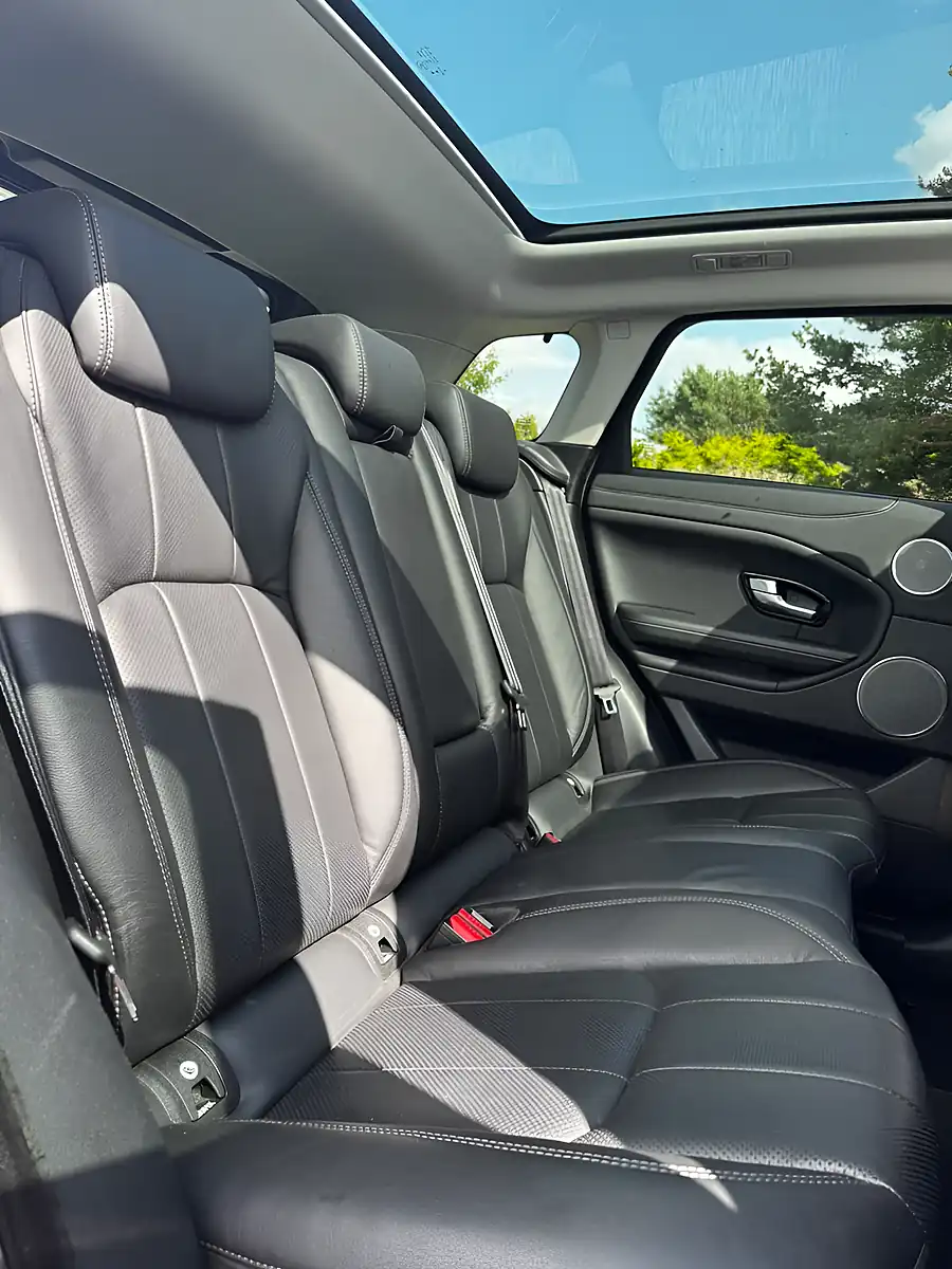 Used 2018 Land Rover Range Rover Evoque Se Tech Red - Interior and Exterior details 15