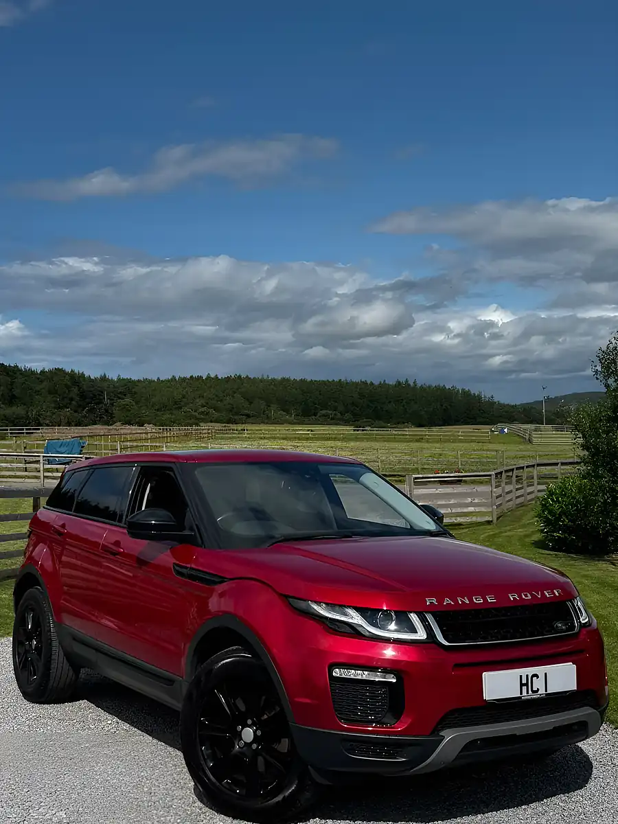 Used 2018 Land Rover Range Rover Evoque Se Tech Red - Interior and Exterior details 6