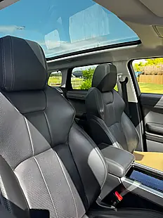 Used 2018 Land Rover Range Rover Evoque Se Tech Red - Interior and Exterior details 9