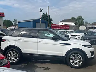 Used 2018 Land Rover Range Rover Evoque Se Tech White - Interior and Exterior details 12