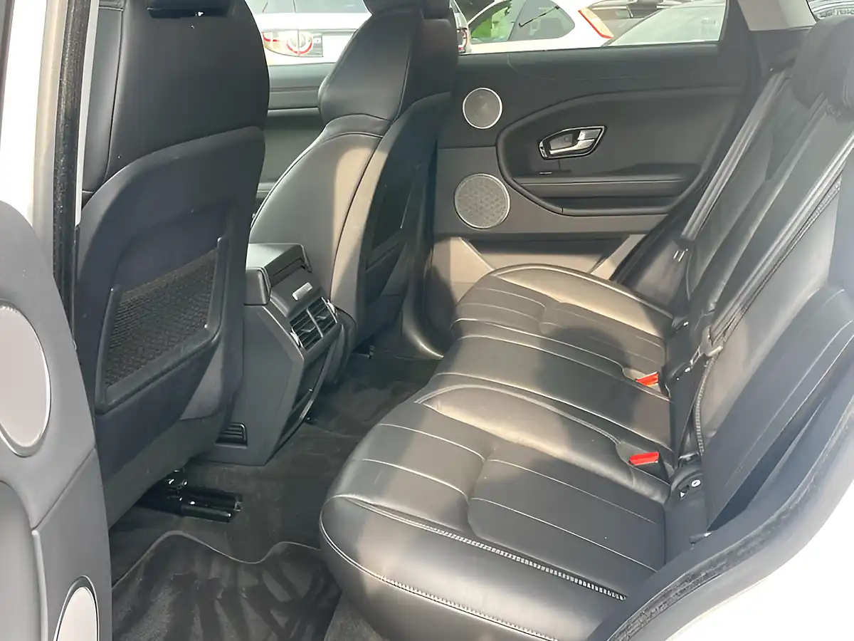 Used 2018 Land Rover Range Rover Evoque Se Tech White - Interior and Exterior details 14