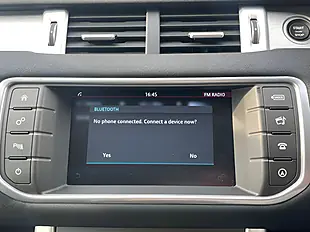 Used 2018 Land Rover Range Rover Evoque Se Tech White - Interior and Exterior details 16