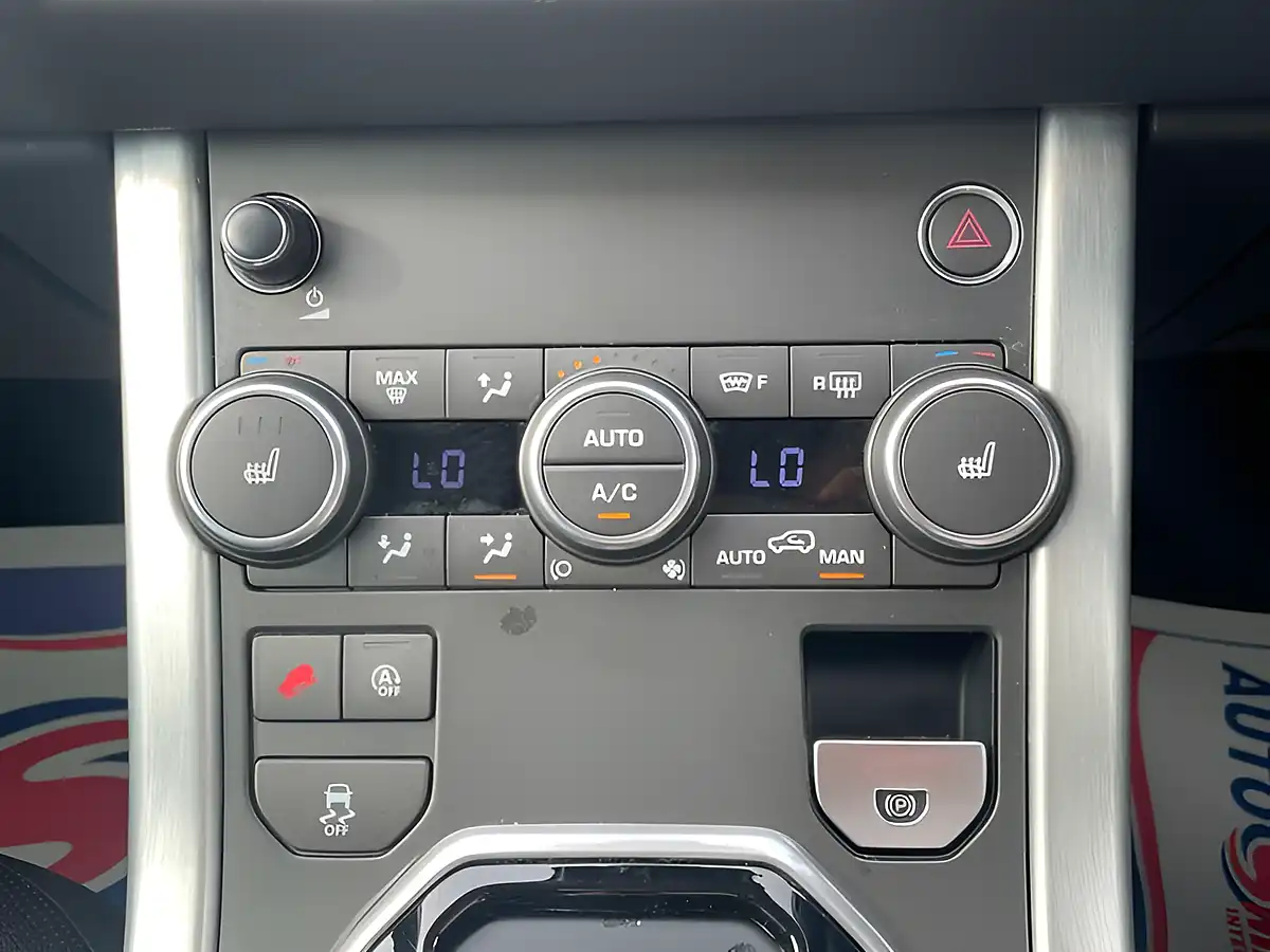 Used 2018 Land Rover Range Rover Evoque Se Tech White - Interior and Exterior details 17