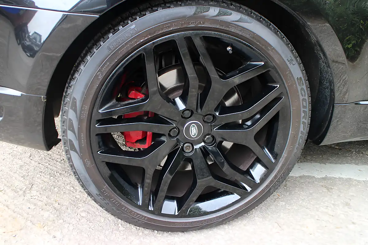 Used 2018 Land Rover Range Rover Sport Autobiography Dynamic Black - Interior and Exterior details 11