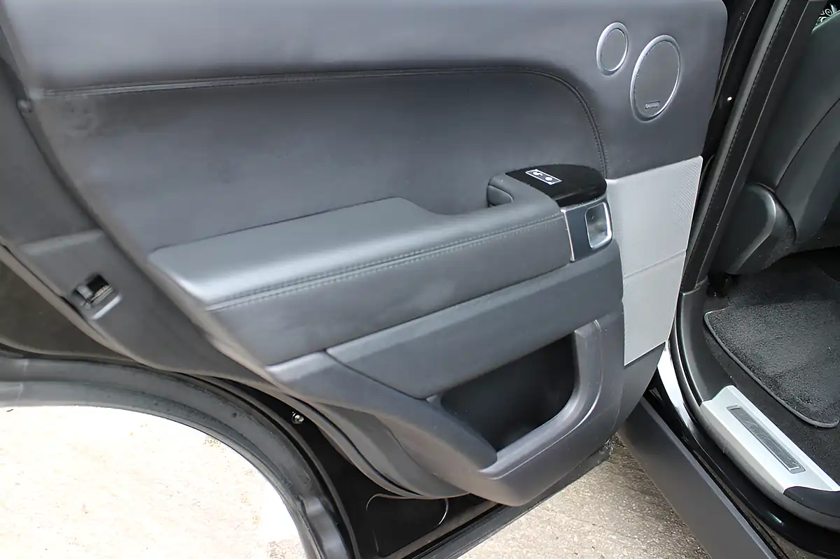 Used 2018 Land Rover Range Rover Sport Autobiography Dynamic Black - Interior and Exterior details 17