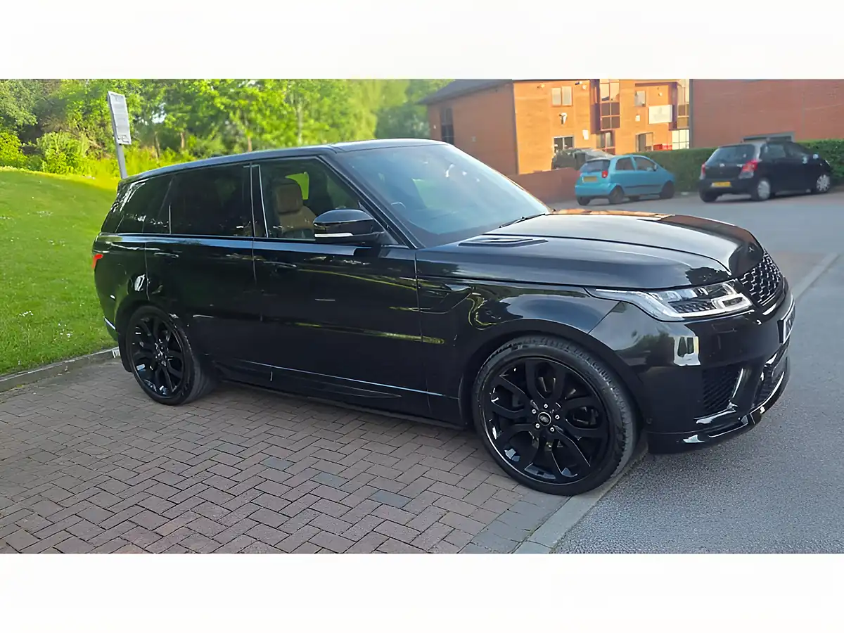 Used 2018 Land Rover Range Rover Sport Autobiography Dynamic Black - Interior and Exterior details 3