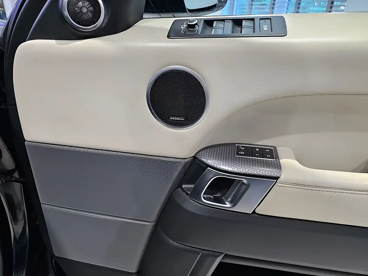 Used 2018 Land Rover Range Rover Sport Autobiography Dynamic Black - Interior and Exterior details 11