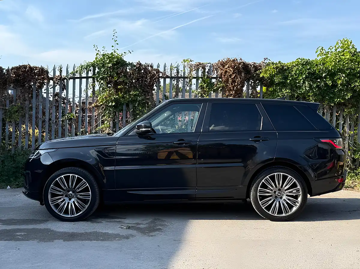 Used 2018 Land Rover Range Rover Sport Autobiography Dynamic Black - Interior and Exterior details 5