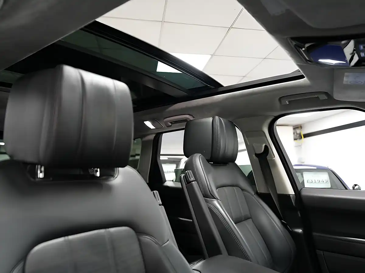 Used 2018 Land Rover Range Rover Sport Autobiography Dynamic Black - Interior and Exterior details 3