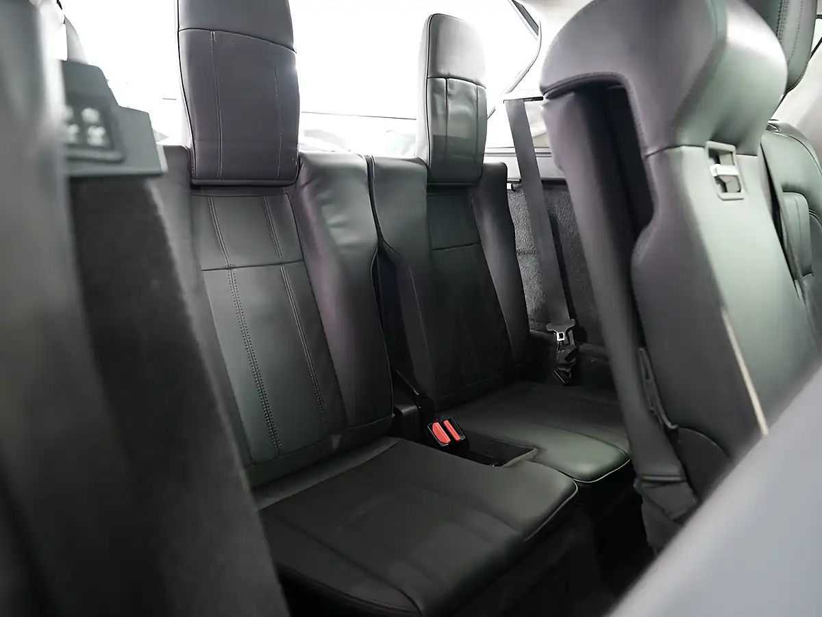 Used 2018 Land Rover Range Rover Sport Autobiography Dynamic Black - Interior and Exterior details 9