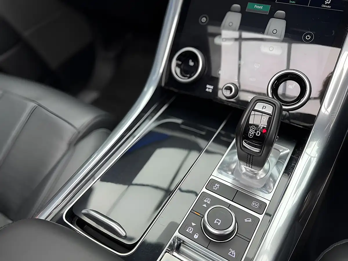 Used 2018 Land Rover Range Rover Sport Autobiography Dynamic Black - Interior and Exterior details 16