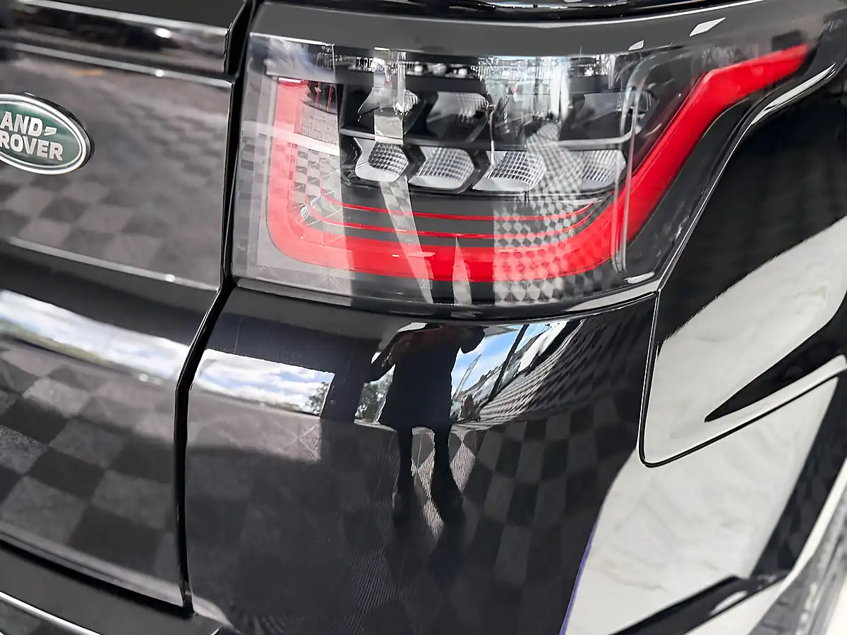 Used 2018 Land Rover Range Rover Sport Autobiography Dynamic Black - Interior and Exterior details 9