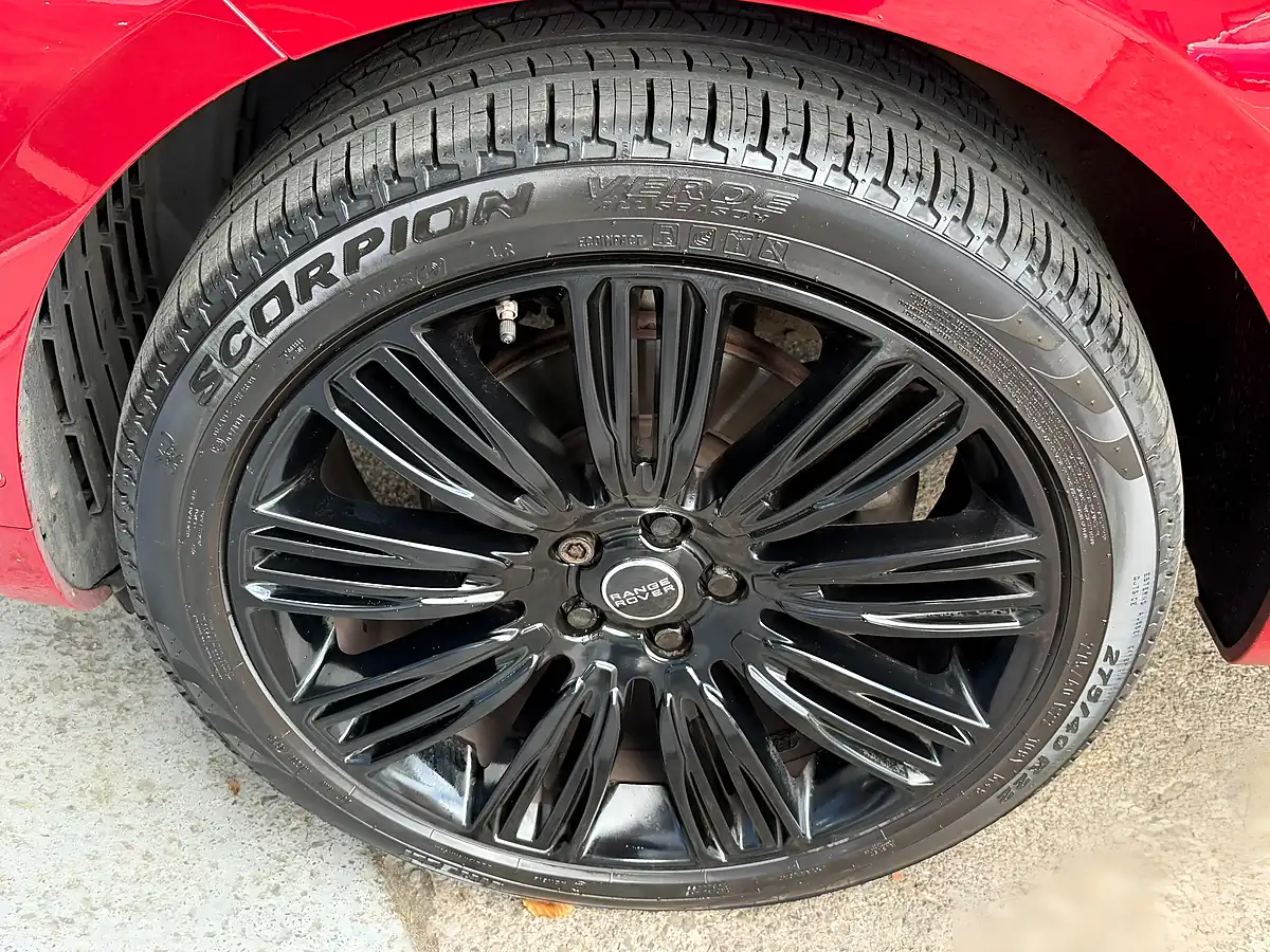 Used 2018 Land Rover Range Rover Sport Autobiography Dynamic Firenze Red - Interior and Exterior details 17
