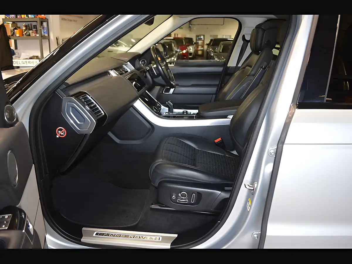 Used 2018 Land Rover Range Rover Sport Autobiography Dynamic Indus Silver - Interior and Exterior details 10