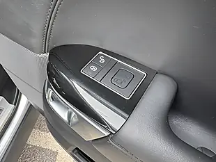 Used 2018 Land Rover Range Rover Sport Autobiography Dynamic Silver - Interior and Exterior details 12