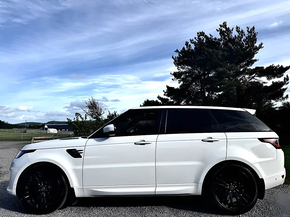 Used 2018 Land Rover Range Rover Sport Autobiography Dynamic White - Interior and Exterior details 12