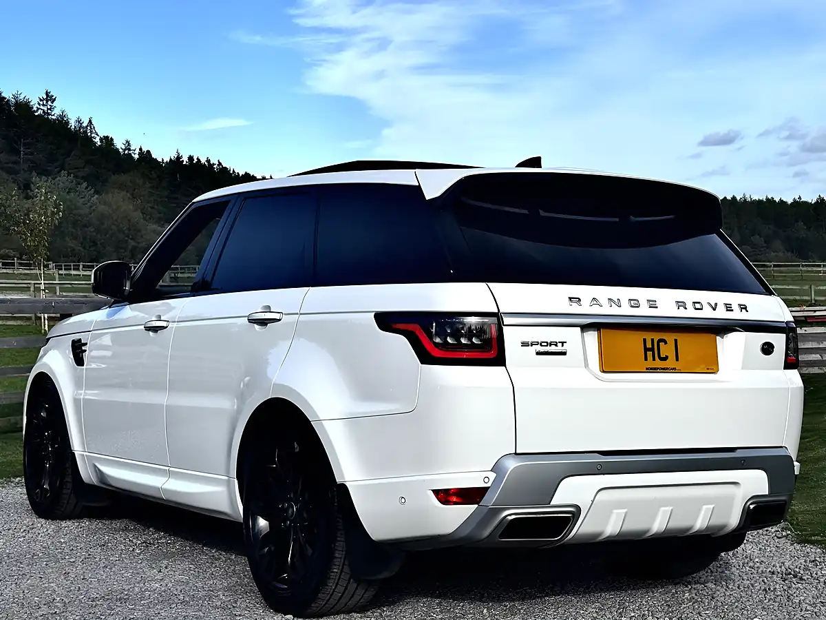 Used 2018 Land Rover Range Rover Sport Autobiography Dynamic White - Interior and Exterior details 4