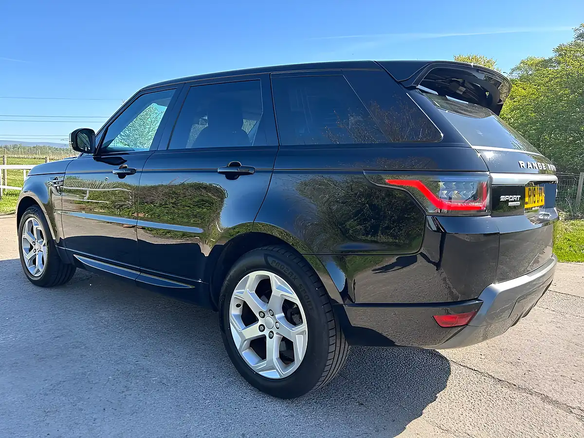 Used 2018 Land Rover Range Rover Sport Hse Black - Interior and Exterior details 11