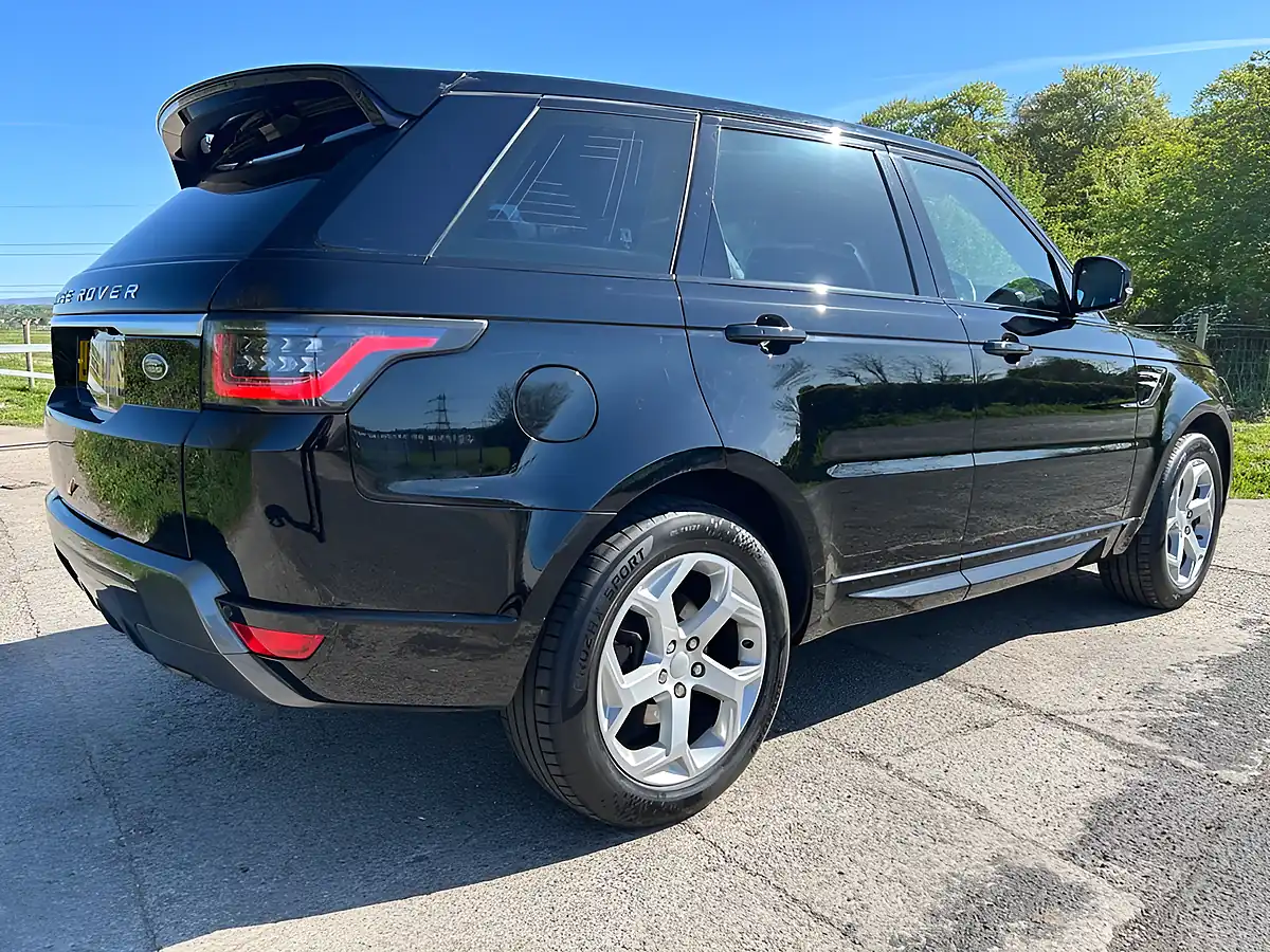 Used 2018 Land Rover Range Rover Sport Hse Black - Interior and Exterior details 3