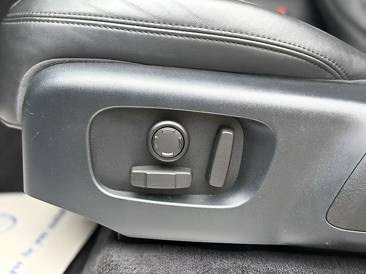 Used 2018 Land Rover Range Rover Sport Hse Black - Interior and Exterior details 17