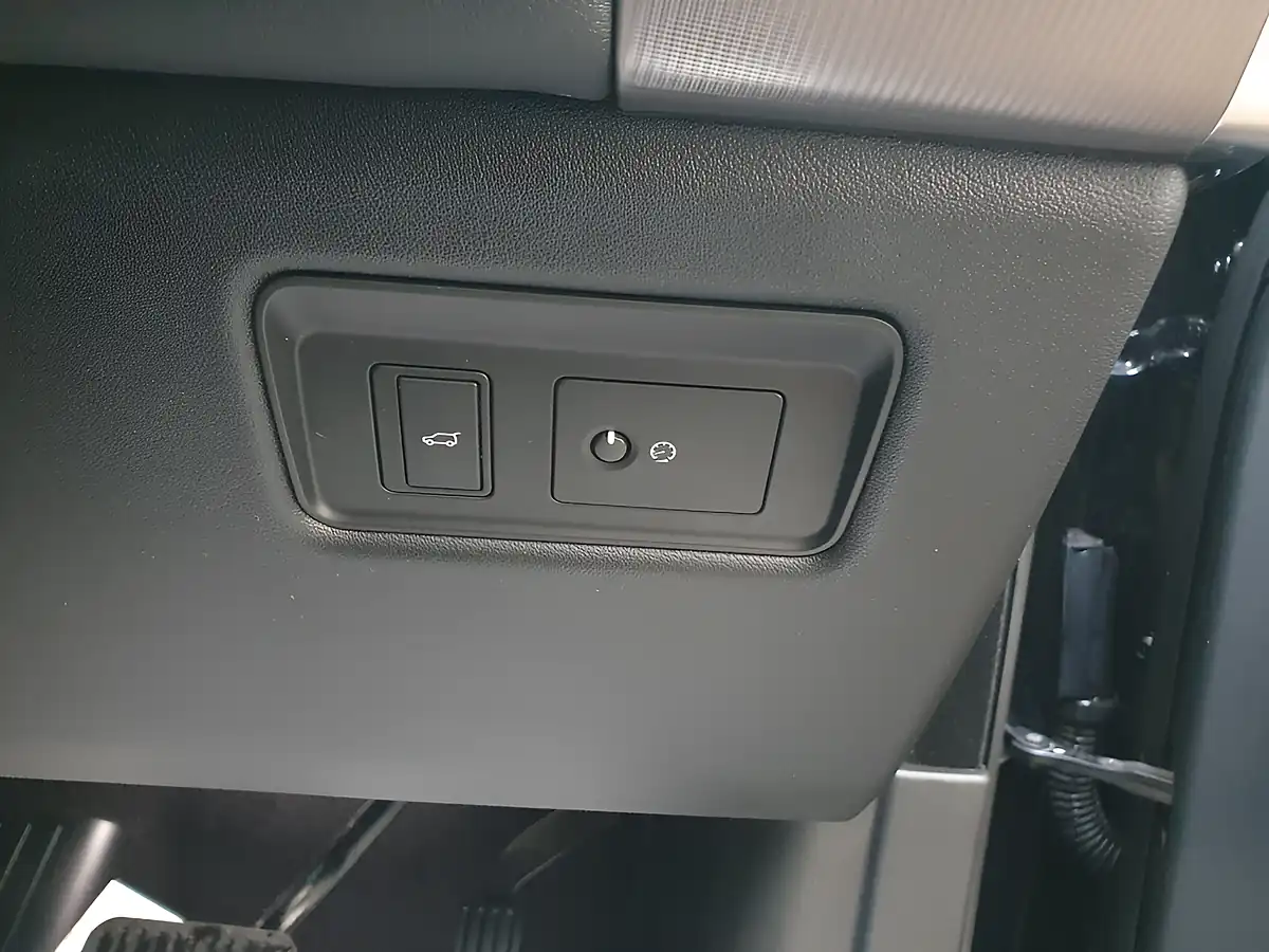 Used 2018 Land Rover Range Rover Sport Hse Black - Interior and Exterior details 13