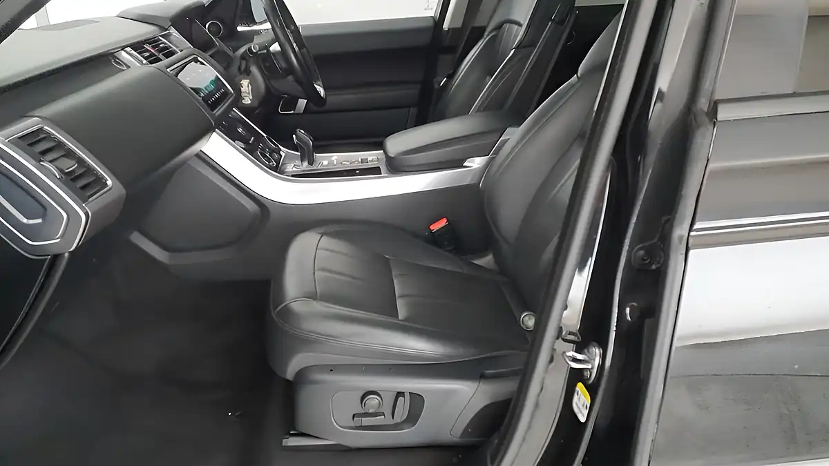 Used 2018 Land Rover Range Rover Sport Hse Black - Interior and Exterior details 10